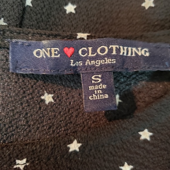 One Clothing Blouse - Picture 5 of 5